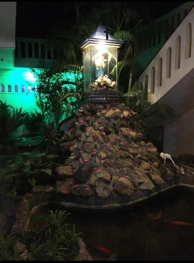 Hotel Silver Sands ネゴンボ エクステリア 写真